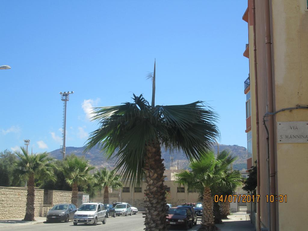 La Casa Di Mary Apartment Trapani Luaran gambar